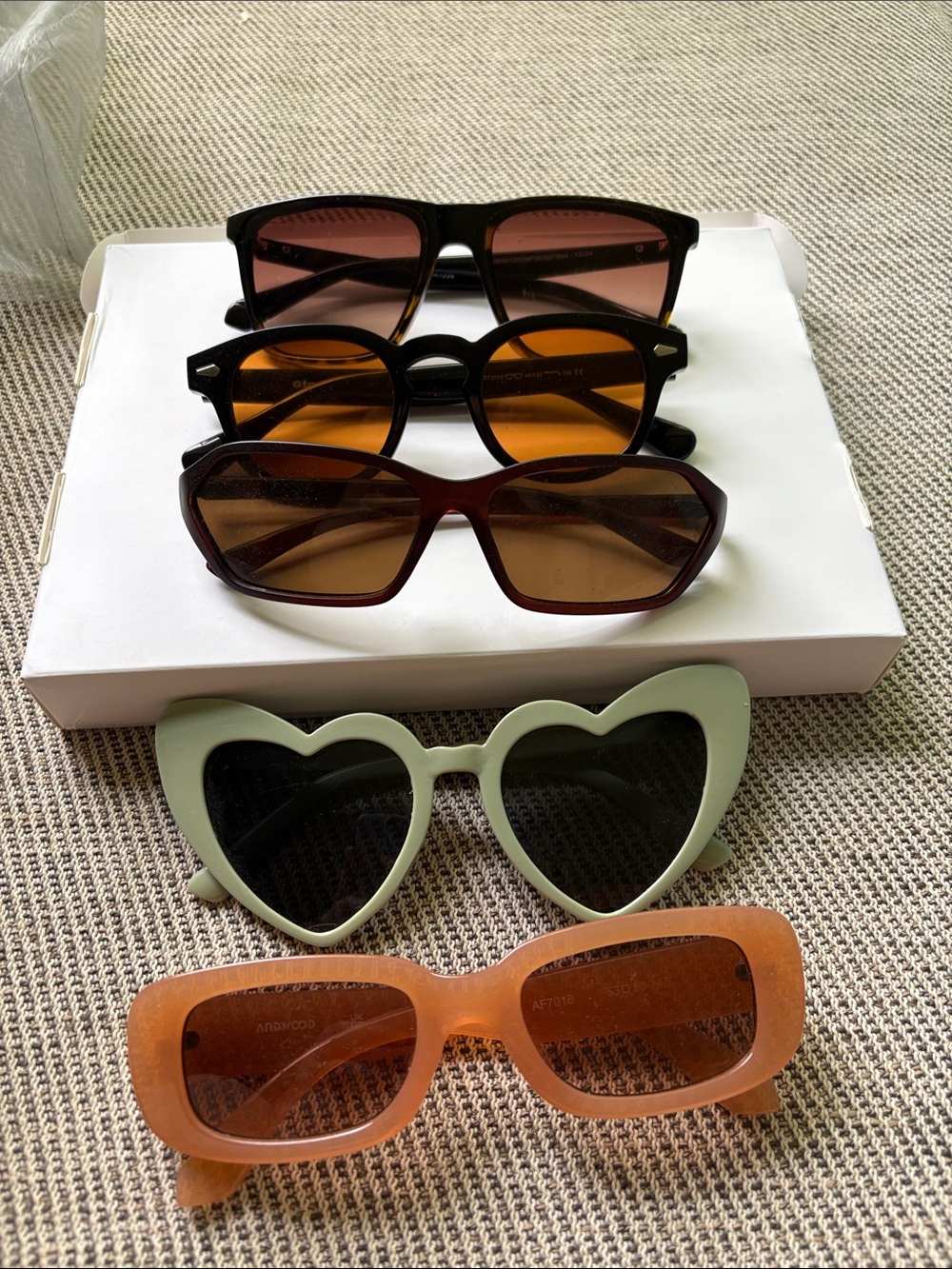 5 Vintage-Inspired Assorted Women’s Sunglasses - Green, Brown, Black, Burgundy